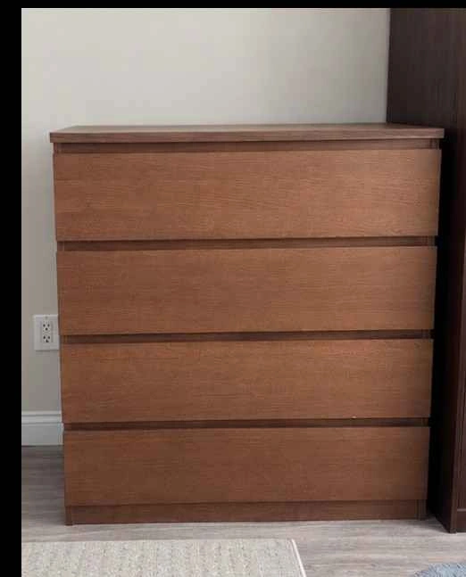 4-Drawer Wood Grain Dresser - photo 2