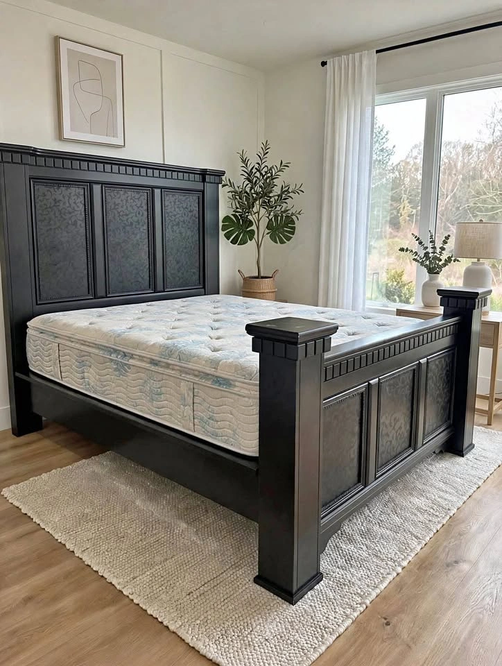 Queen Size Bed set, including mattress– Excellent condition