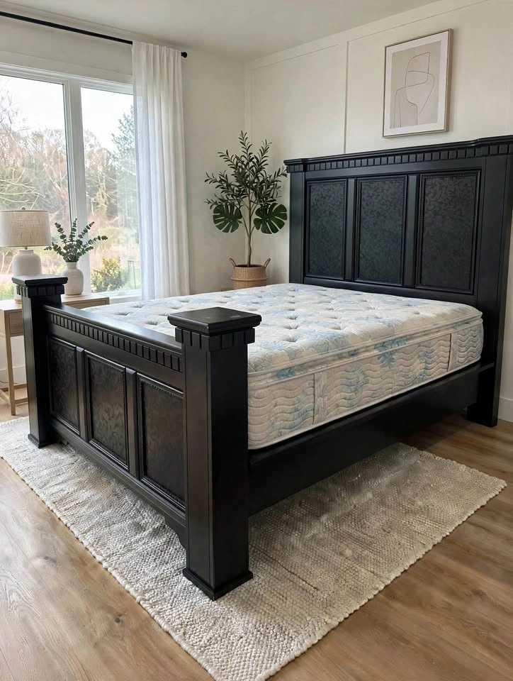 Queen Size Bed set, including mattress– Excellent condition - photo 3