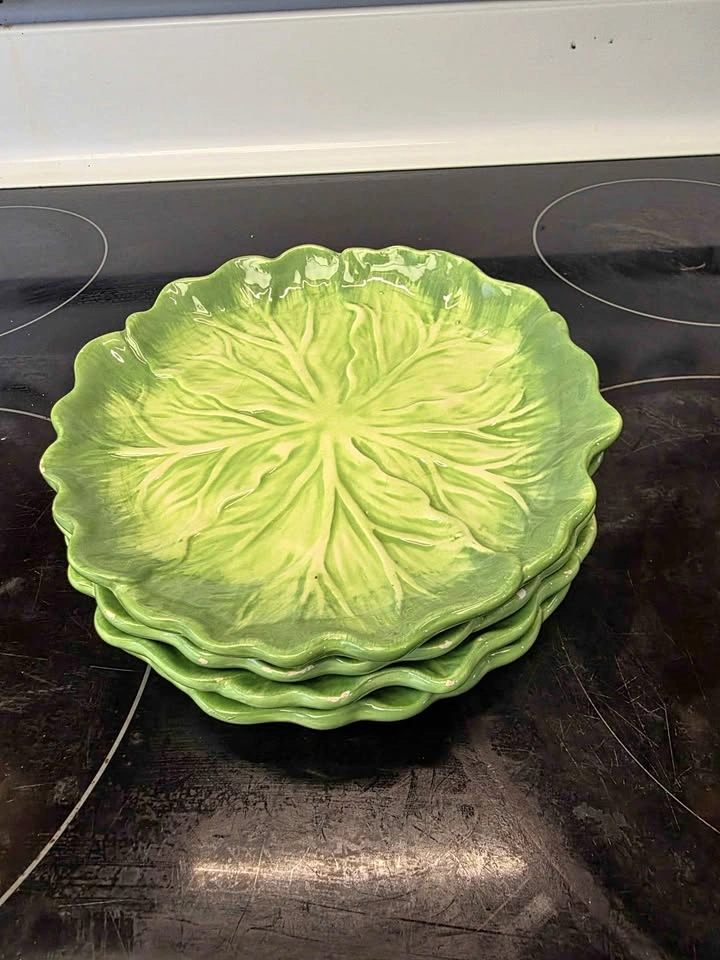Avon Green Cabbage Leaf Plates – Set of 4 – $30 OBO