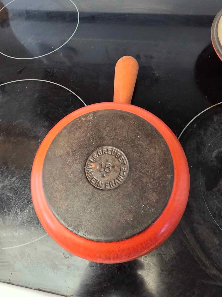 Vintage Le Creuset Orange Saucepan – Size 18 – Made in France - photo 3