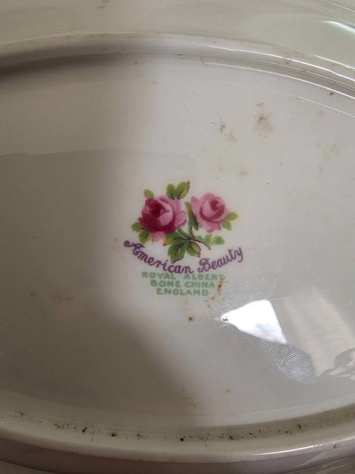 Royal Albert American Beauty – Pair of Oval Serving Dishes - photo 3