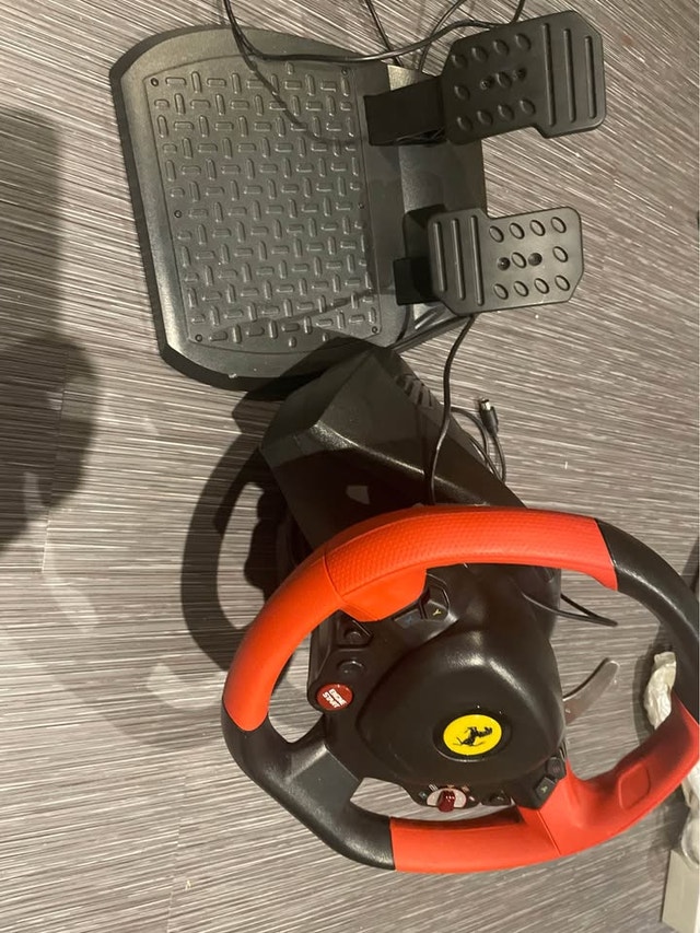 Thrustmaster Ferrari 458 Spider Racing Wheel - photo 2