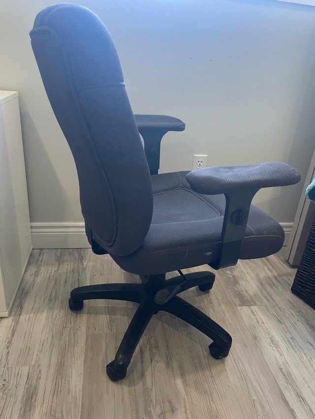 Comfy Office Chair - photo 2