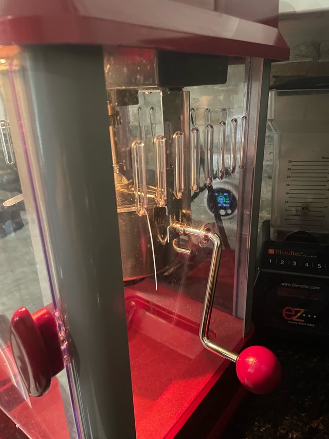 Theater-Style Popcorn Maker - photo 3