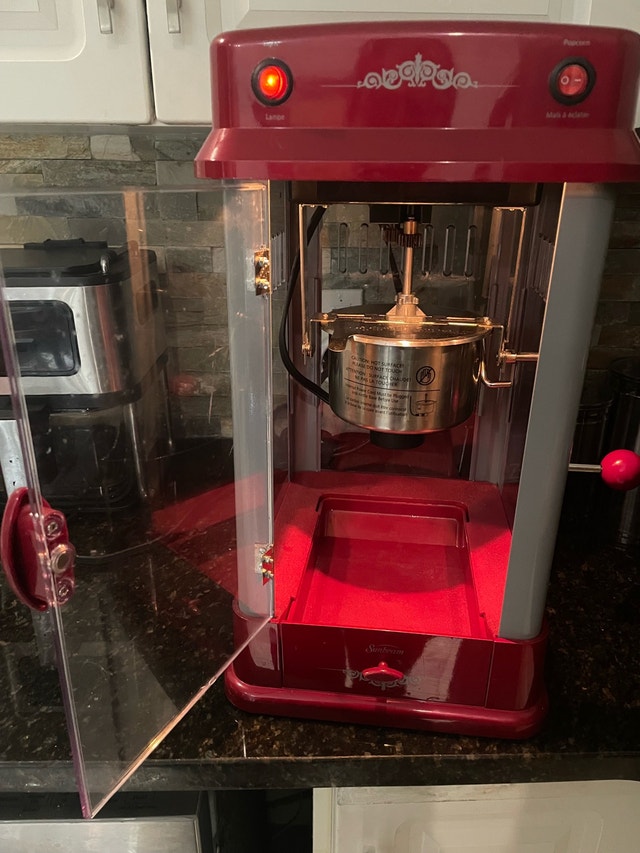 Theater-Style Popcorn Maker - photo 5