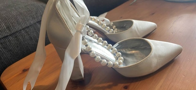 Women's Ivory Heels - Size 7.5/8 (EU 38)