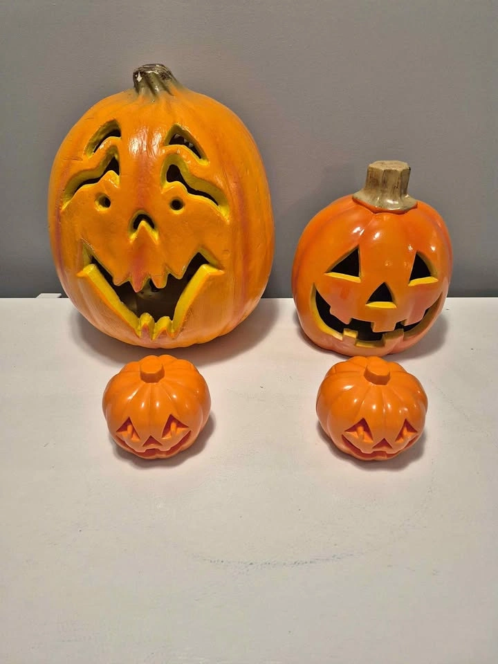 Set of 4 Jack-O'-Lantern Halloween Decorations