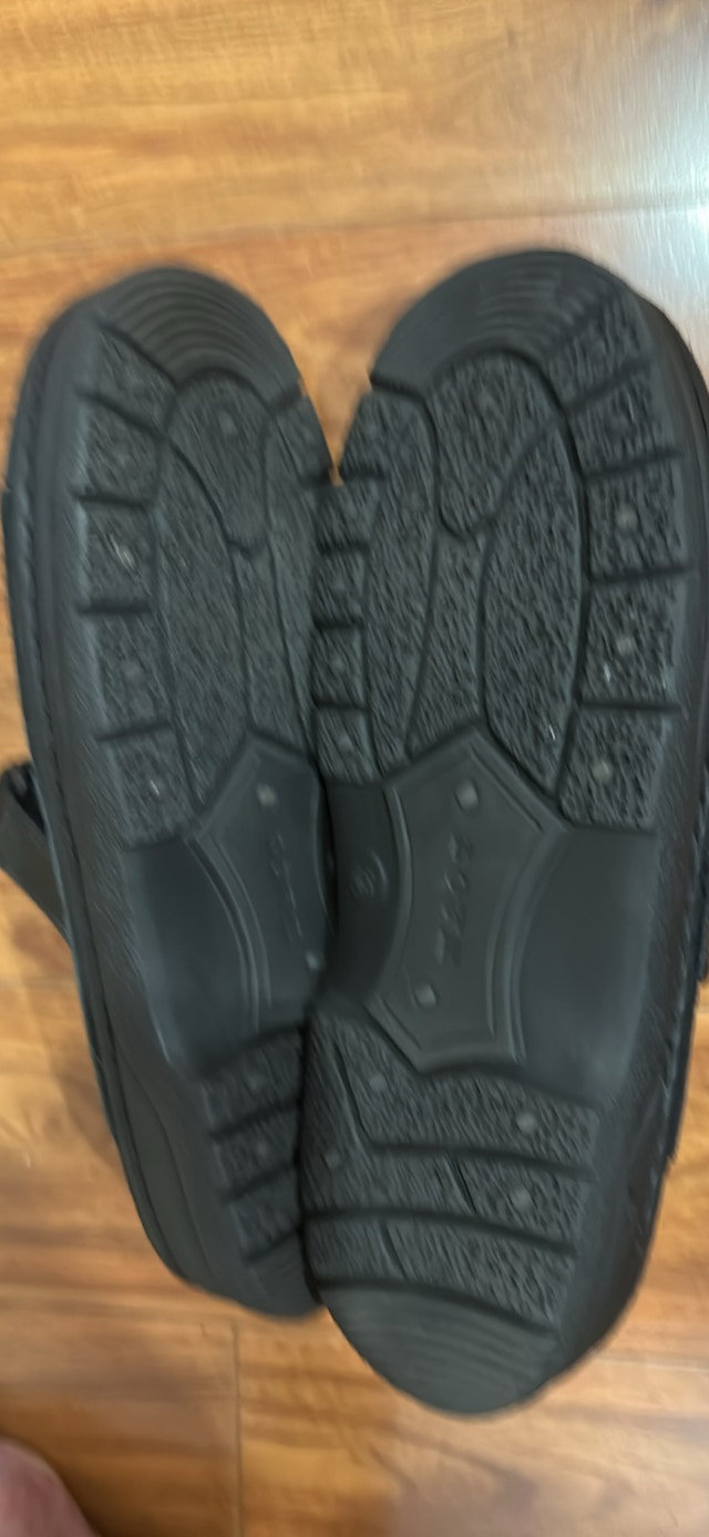 NAOT SIZE 12 MEN’S SANDALS - photo 3