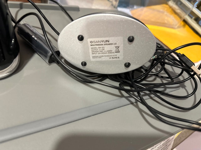 Laptop speakers - photo 2