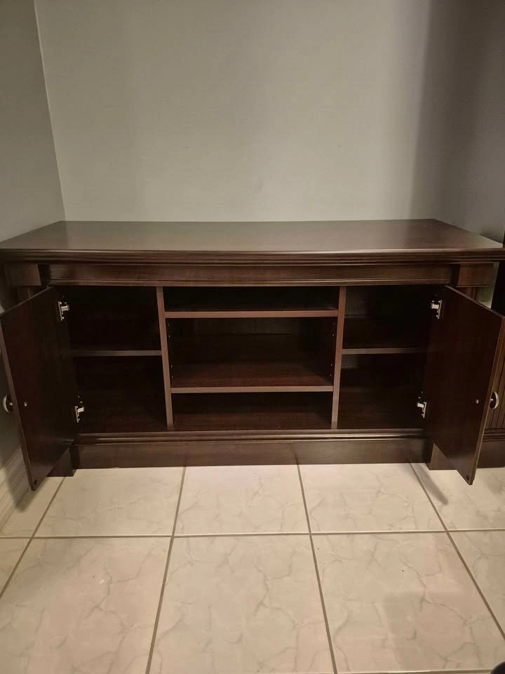 Wood Media Console - photo 3