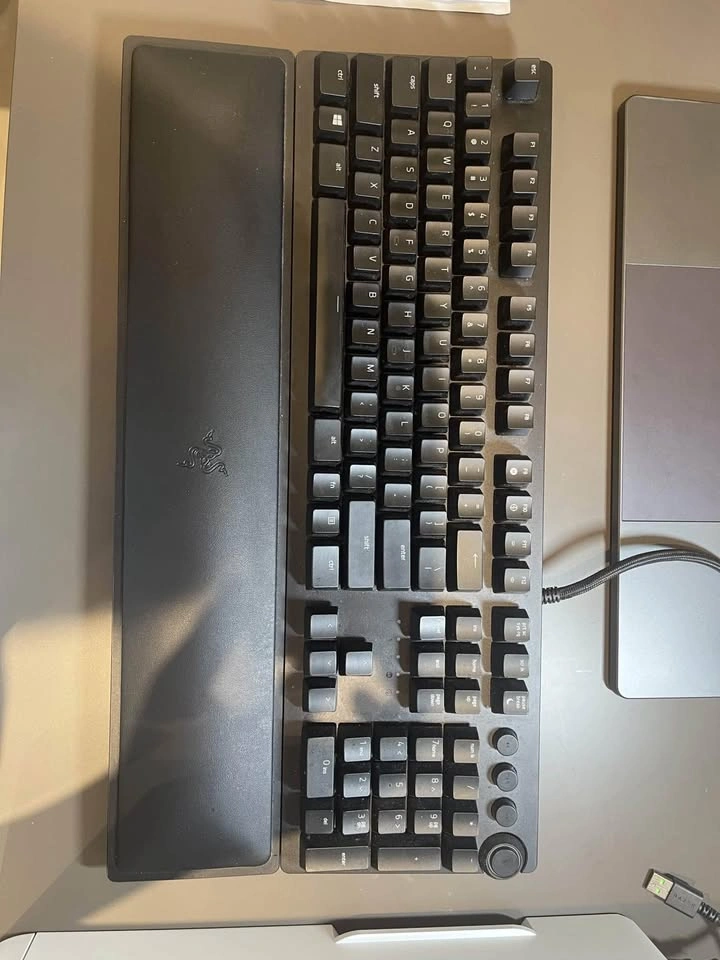 Razer Huntsman Elite RGB Mechanical Gaming Keyboard - photo 3