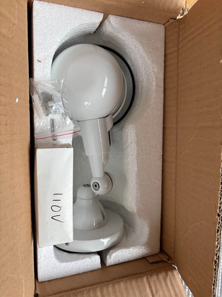 Pair of White Metal Adjustable Wall Sconces - photo 5