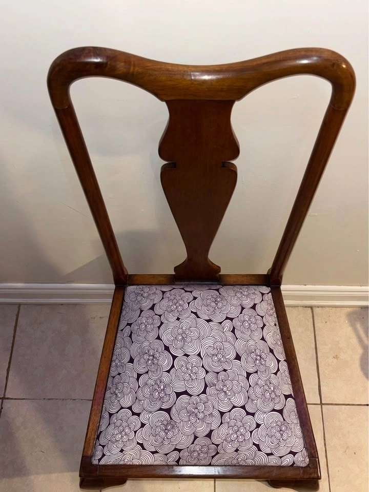 Pair of Restored Queen Anne Splat-Back Dining Side Chairs - photo 4