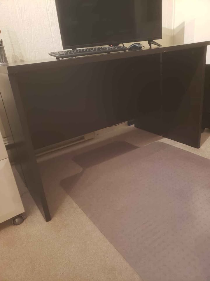 Desk + cabinet Inspiration Furniture (pick up by 11/14) - photo 3