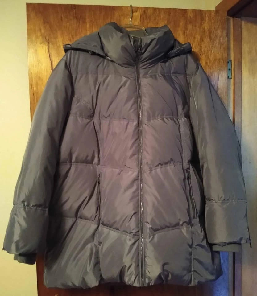 Women's Grey Plus Size Coat. (Size 3X)
