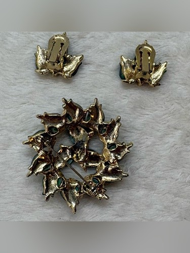 Vintage Green Glass Cabochon Brooch Clip On Earrings Set - photo 3