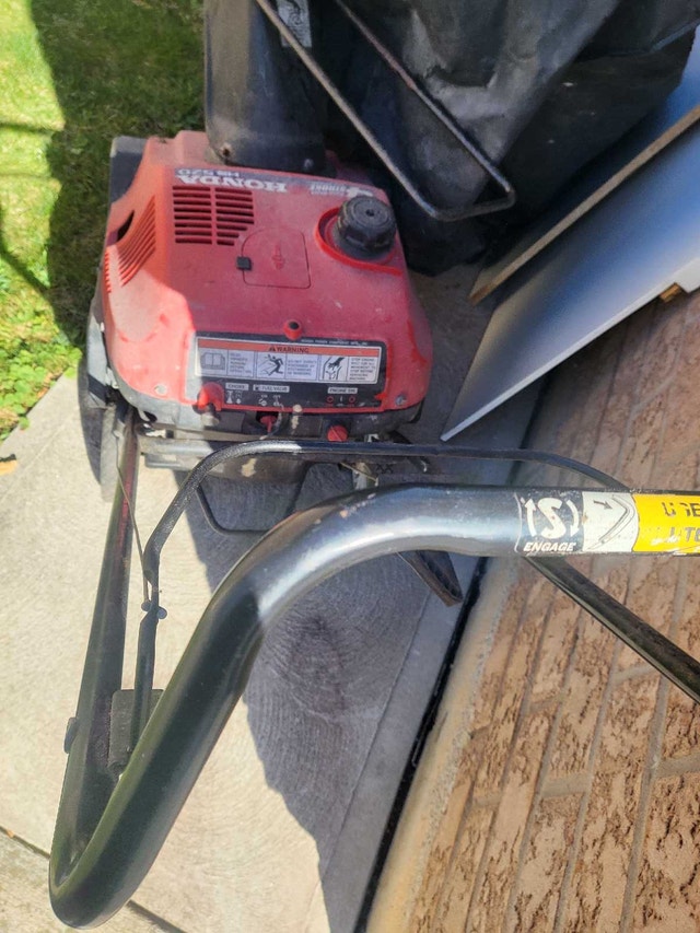 Honda HS 520 Snowblower - photo 4
