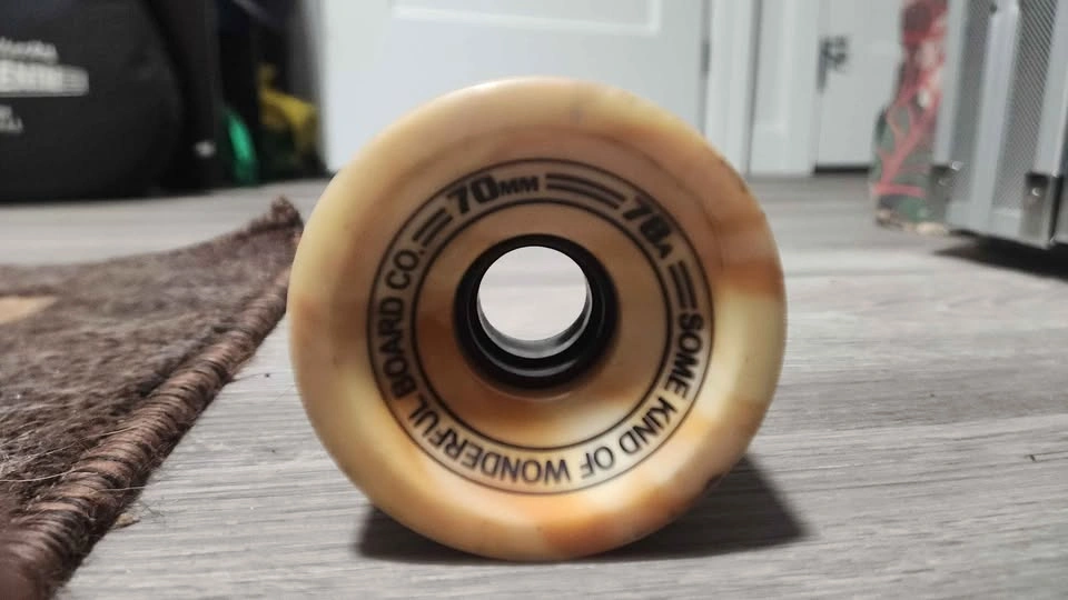 Quest longboard with 80A wheels with extra wheel set of 78A - photo 3