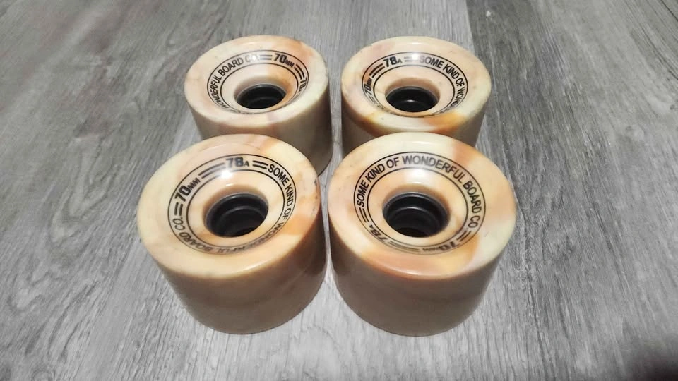 Quest longboard with 80A wheels with extra wheel set of 78A - photo 4