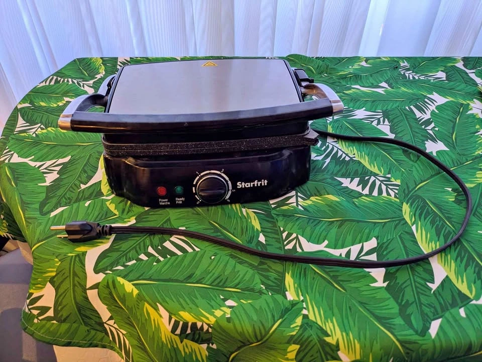 Starfrit Panini Press and Grill