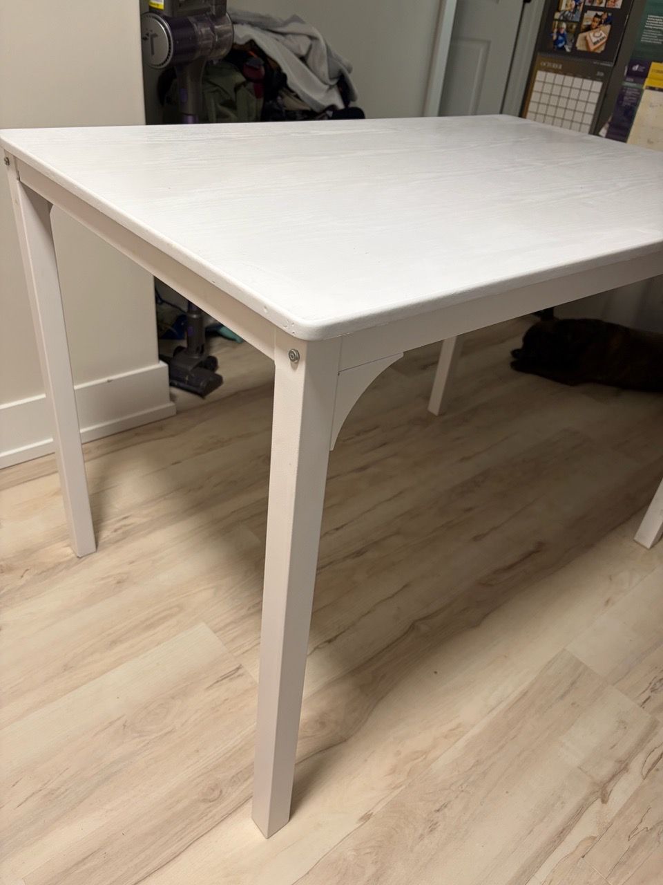 White table - photo 3