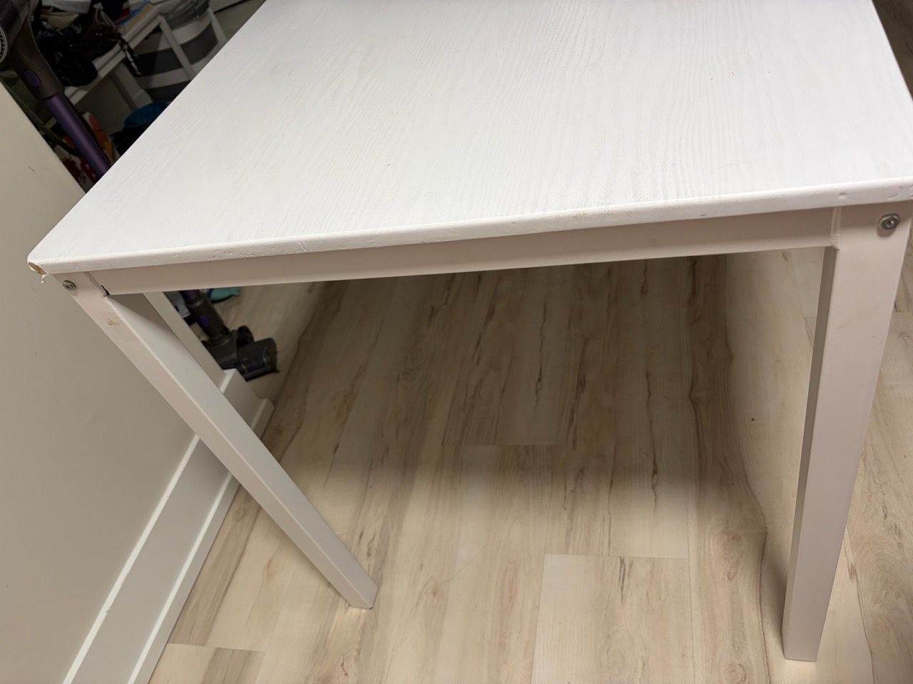White table - photo 4