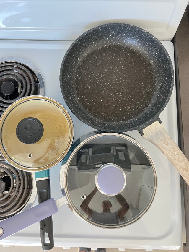 Le Creuset and non-stick Cookware Set - photo 4