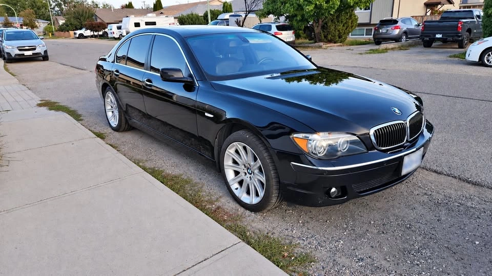 2006 BMW 750i