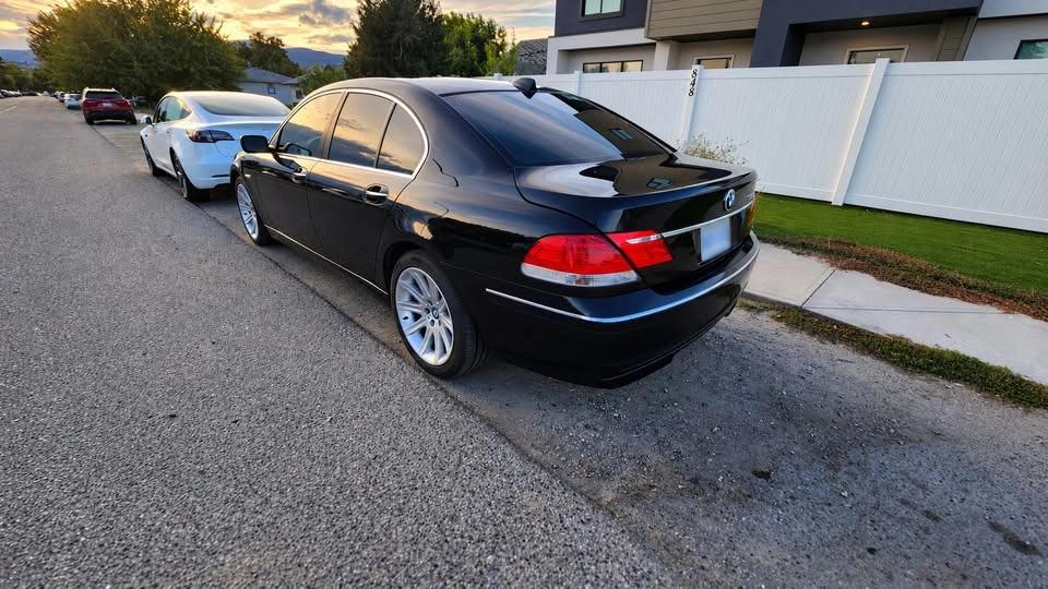 2006 BMW 750i - photo 2