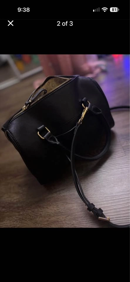 Guess Black Satchel Handbag - photo 3
