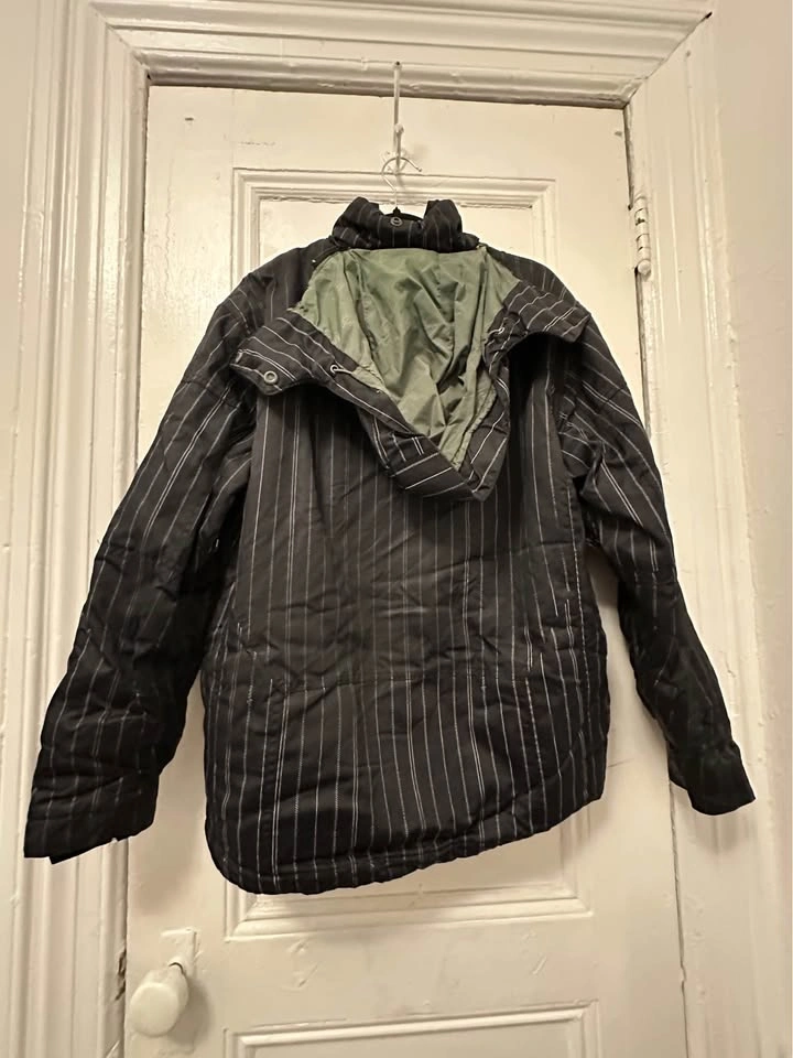 Ripzone Snowboard Jacket. Women’s Size S. Pickup in Park Slope. - photo 2