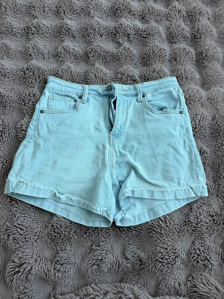 Light-Wash Denim Shorts – Generation by Celebrity Pink - photo 3