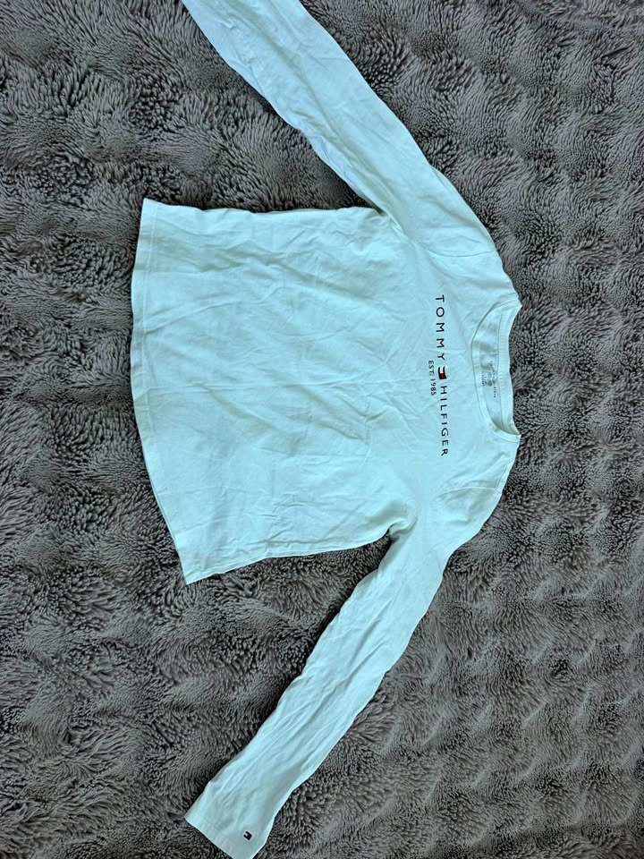 Tommy Hilfiger Girls’ White Long-Sleeve T-Shirt – Size L - photo 2