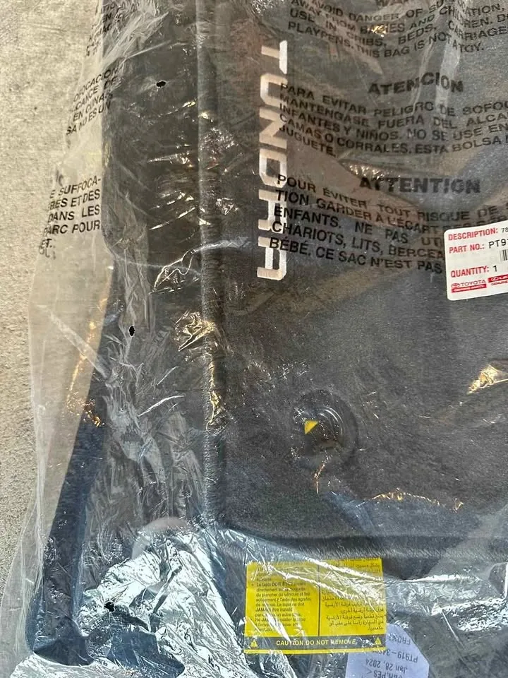 Toyota Tundra Floor Mats 2022-2026 NEW thumbnail
