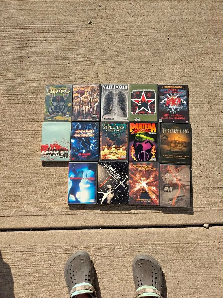 Music DVDs some rare lot 14pc $ 30or 40$ with dvd player