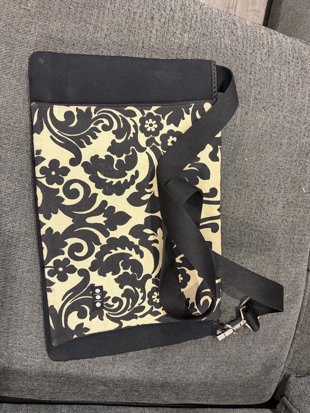 Shootsac Camera Lens Shoulder/crossbody bag with Baroque cover - photo 2