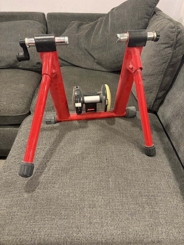 Minoura Mag 500 Indoor Stationary Trainer Foldable Cycle Trainer - photo 2