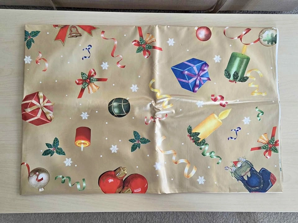 Gold Holiday Rectangular Tablecloth