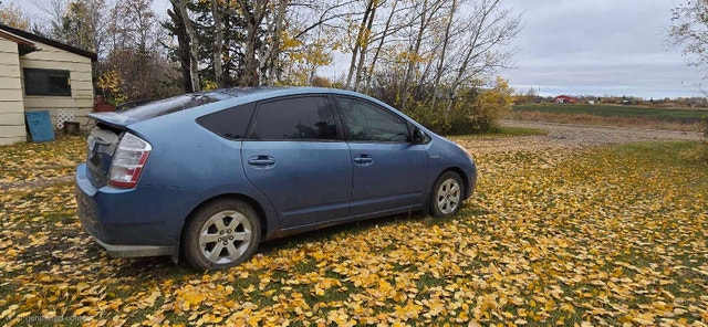 2009 Toyota Prius Needs Engine Work or Engine - photo 2