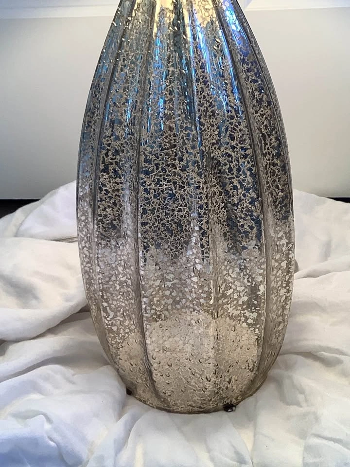 Ribbed Mercury Glass Table Lamp - photo 3