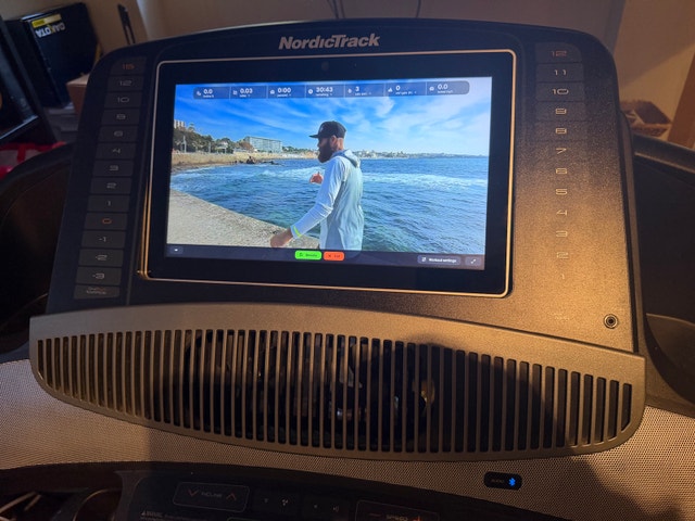 NordicTrack Commercial 2450 Treadmill - photo 2