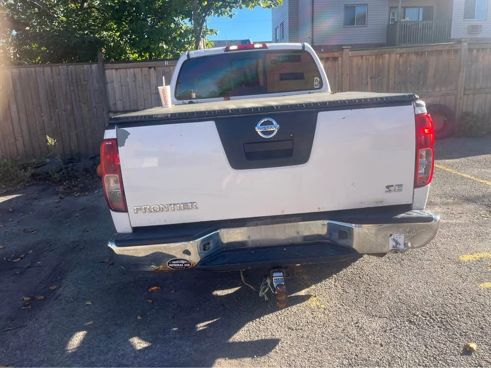Nissan Frontier SE with Replaced Engine - photo 2