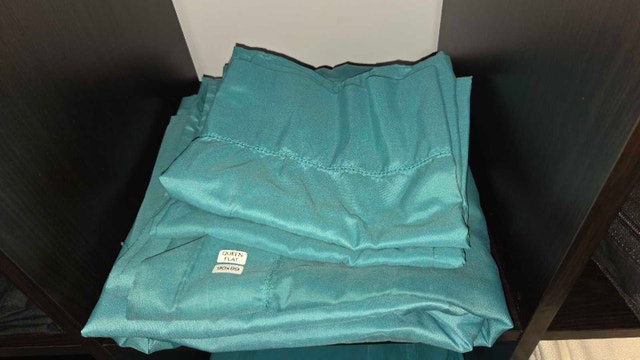 Light Teal/Turquoise Queen Sheet Set