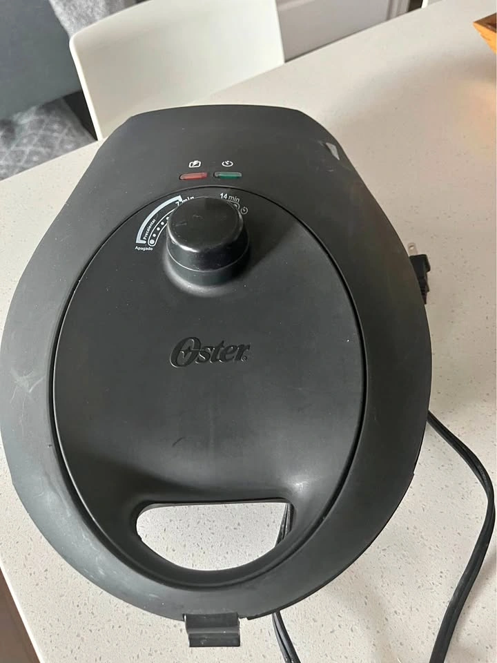 Oster Empanada Maker