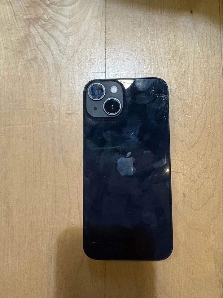 iPhone 14 - photo 3