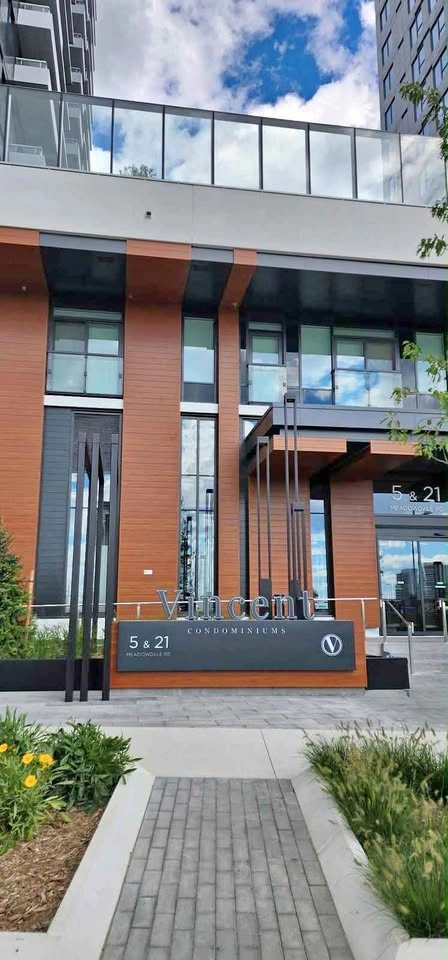 2 Bed + 2 Bath Condo for Rent | 25th Floor | VMC Vaughan