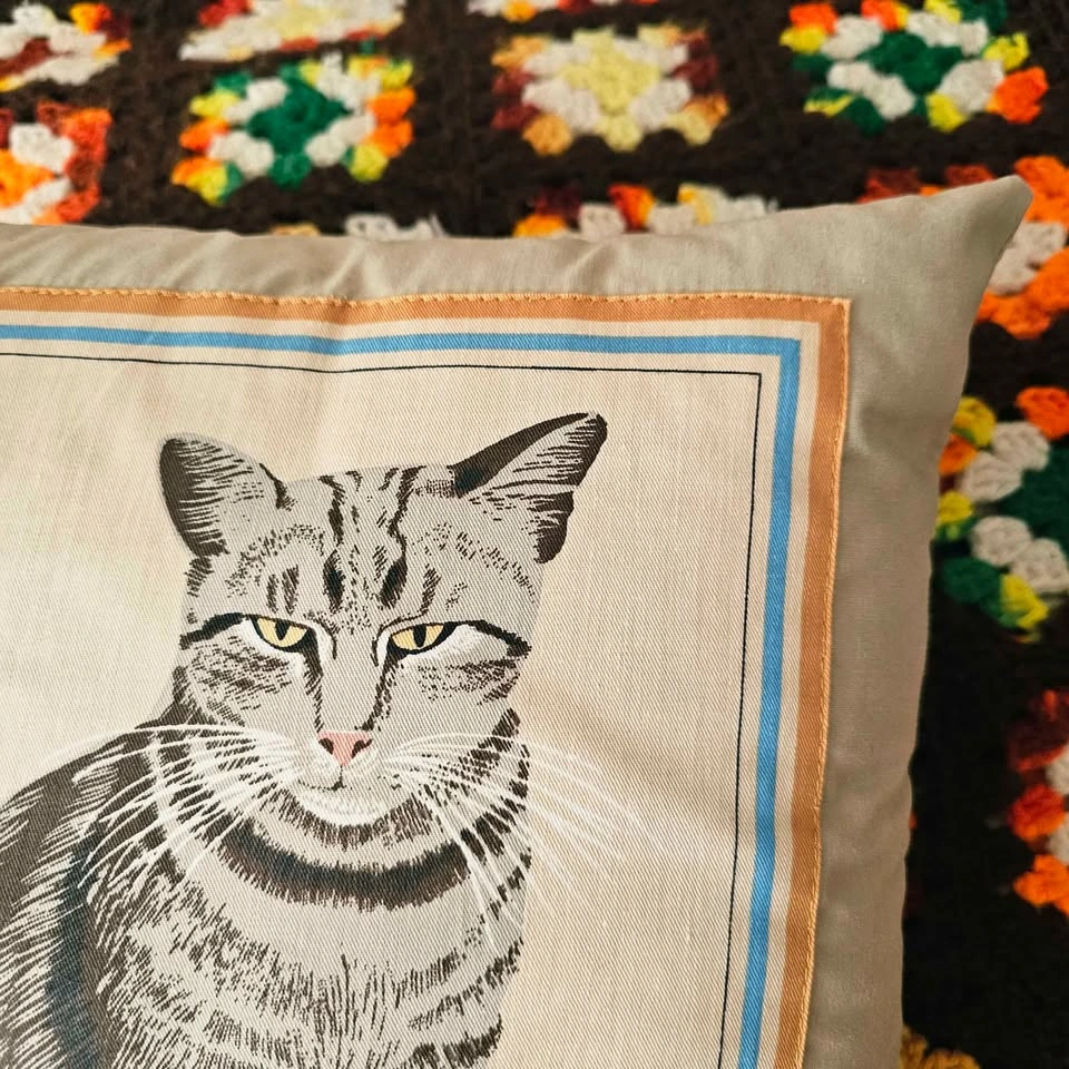 Vintage Cat Cushion Pillow Retro Tabby Cat Kitten Decorative - photo 2