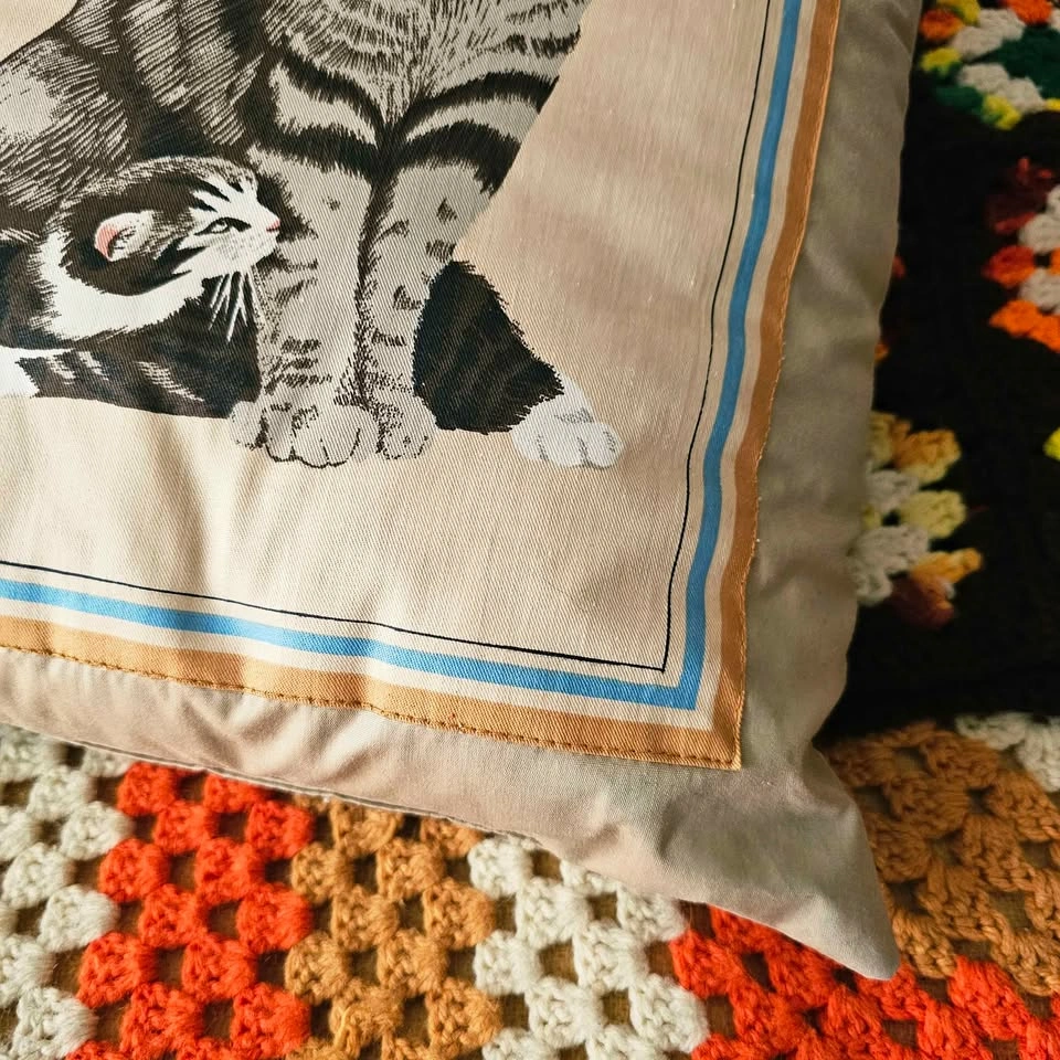 Vintage Cat Cushion Pillow Retro Tabby Cat Kitten Decorative - photo 3