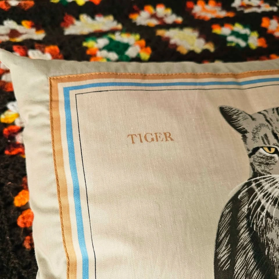 Vintage Cat Cushion Pillow Retro Tabby Cat Kitten Decorative - photo 5
